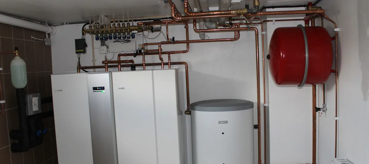 Vad är skillnaden mellan märken som Nibe och Mitsubishi?