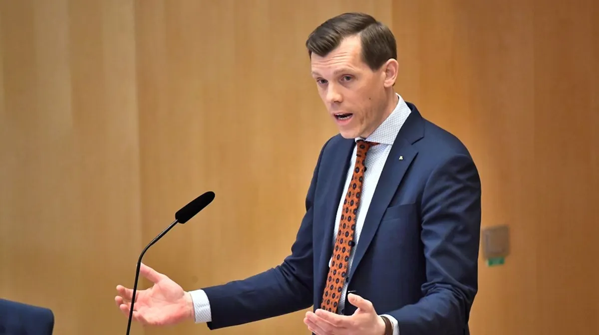 Johan Hultbergs syn på klimatmål och internationella avtal